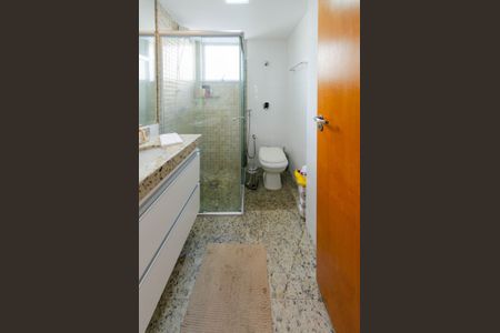 Apartamento à venda com 90m², 3 quartos e 2 vagas Apartamento à venda com 90m², 3 quartos e 2 vagasBanheiro Social