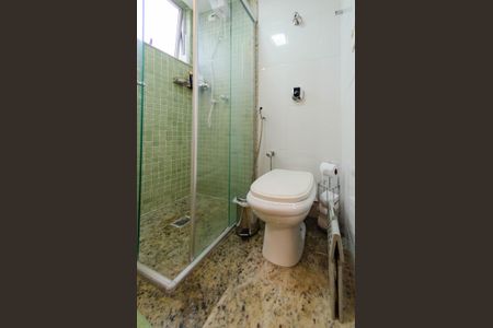 Apartamento à venda com 90m², 3 quartos e 2 vagas Apartamento à venda com 90m², 3 quartos e 2 vagasBanheiro da Suíte