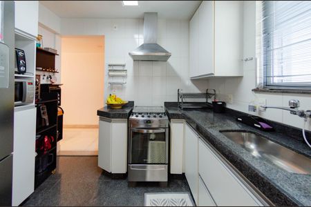 Apartamento à venda com 90m², 3 quartos e 2 vagas Apartamento à venda com 90m², 3 quartos e 2 vagasCozinha