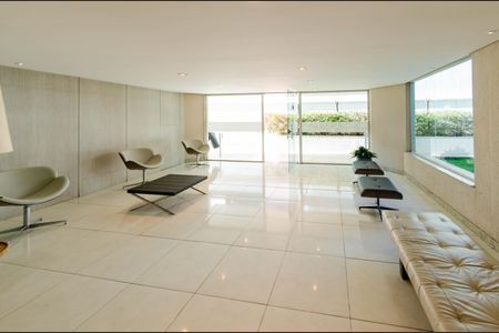 Apartamento à venda com 90m², 3 quartos e 2 vagas Apartamento à venda com 90m², 3 quartos e 2 vagasÁrea comum