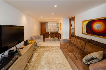 Apartamento à venda com 90m², 3 quartos e 2 vagas Apartamento à venda com 90m², 3 quartos e 2 vagasSala