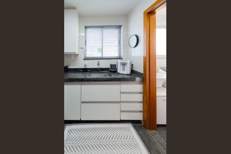 Apartamento à venda com 90m², 3 quartos e 2 vagas Apartamento à venda com 90m², 3 quartos e 2 vagasCozinha