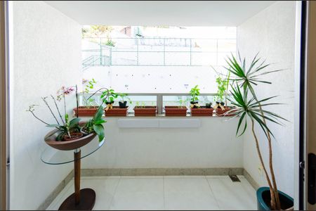 Apartamento à venda com 90m², 3 quartos e 2 vagas Apartamento à venda com 90m², 3 quartos e 2 vagasVaranda