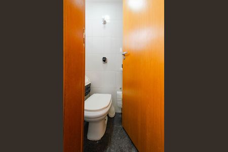 Apartamento à venda com 90m², 3 quartos e 2 vagas Apartamento à venda com 90m², 3 quartos e 2 vagasBanheiro de serviço