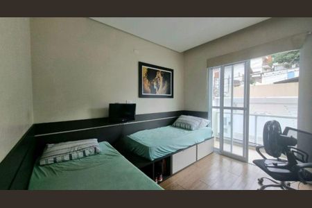 Casa à venda com 340m², 4 quartos e 6 vagasQuarto