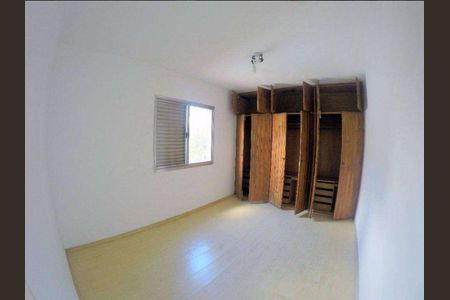 Casa à venda com 220m², 4 quartos e 4 vagasQuarto