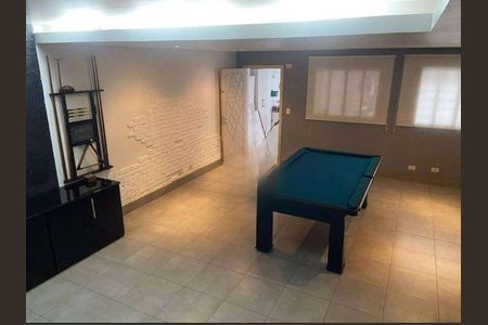 Casa à venda com 300m², 3 quartos e 2 vagasSalão de jogos 