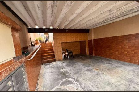 Casa à venda com 300m², 2 quartos e 2 vagasGaragem