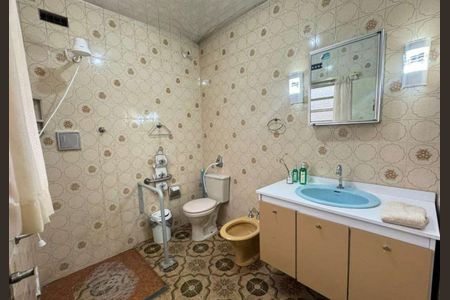 Casa à venda com 300m², 2 quartos e 2 vagasCozinha