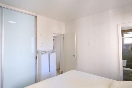 Apartamento para alugar com 260m², 4 quartos e 3 vagas Apartamento para alugar com 260m², 4 quartos e 3 vagasSuíte