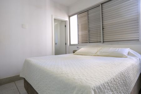 Apartamento para alugar com 260m², 4 quartos e 3 vagas Apartamento para alugar com 260m², 4 quartos e 3 vagasSuíte