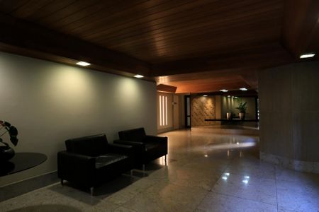 Apartamento para alugar com 260m², 4 quartos e 3 vagas Apartamento para alugar com 260m², 4 quartos e 3 vagasHall