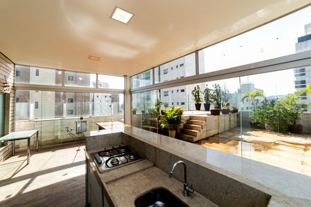 Apartamento para alugar com 260m², 3 quartos e 3 vagas Apartamento para alugar com 260m², 3 quartos e 3 vagasCobertura