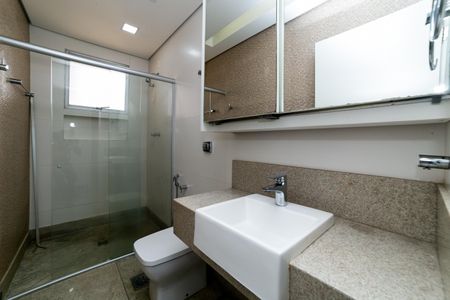 Apartamento para alugar com 260m², 3 quartos e 3 vagas Apartamento para alugar com 260m², 3 quartos e 3 vagasBanheiro Social