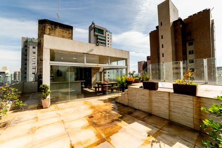 Apartamento para alugar com 260m², 3 quartos e 3 vagas Apartamento para alugar com 260m², 3 quartos e 3 vagasCobertura