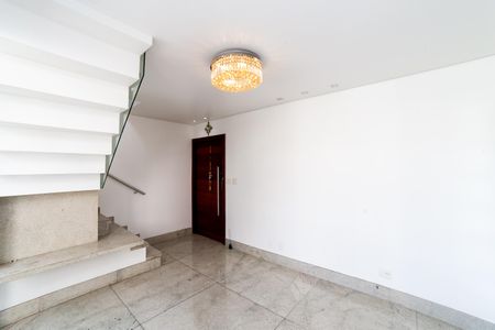 Apartamento para alugar com 260m², 3 quartos e 3 vagas Apartamento para alugar com 260m², 3 quartos e 3 vagasSala