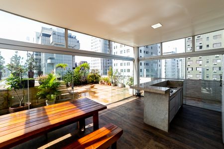 Apartamento para alugar com 260m², 3 quartos e 3 vagas Apartamento para alugar com 260m², 3 quartos e 3 vagasCobertura