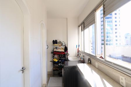 Apartamento para alugar com 260m², 4 quartos e 3 vagas Apartamento para alugar com 260m², 4 quartos e 3 vagasÁrea de Serviço