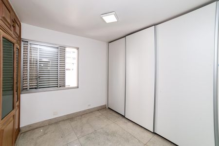 Apartamento para alugar com 260m², 3 quartos e 3 vagas Apartamento para alugar com 260m², 3 quartos e 3 vagasQuarto 2
