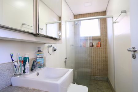 Apartamento para alugar com 260m², 4 quartos e 3 vagas Apartamento para alugar com 260m², 4 quartos e 3 vagasBanheiro da Suíte