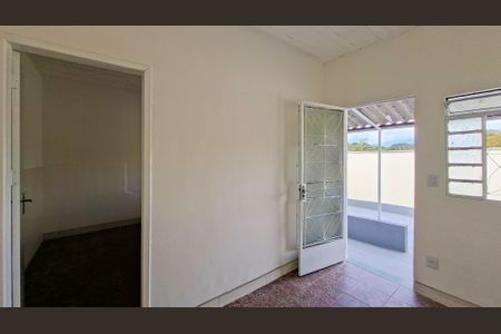 Casa para alugar com 50m², 1 quarto e sem vaga Casa para alugar com 50m², 1 quarto e sem vagaSala