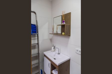 Casa à venda com 136m², 2 quartos e 2 vagas Casa à venda com 136m², 2 quartos e 2 vagasÁrea Gourmet - Lavabo