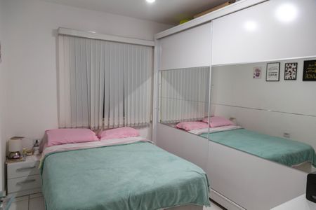 Casa à venda com 136m², 2 quartos e 2 vagas Casa à venda com 136m², 2 quartos e 2 vagasQuarto 1