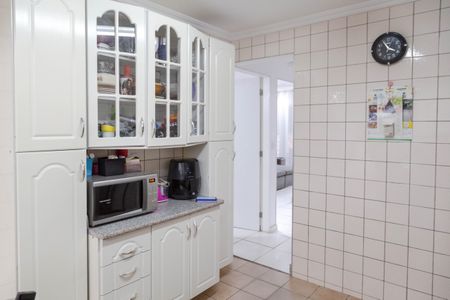 Casa à venda com 136m², 2 quartos e 2 vagas Casa à venda com 136m², 2 quartos e 2 vagasCozinha