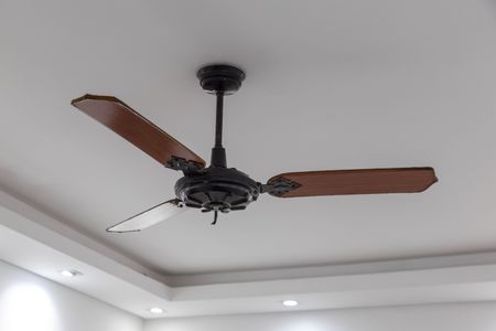 Casa à venda com 136m², 2 quartos e 2 vagas Casa à venda com 136m², 2 quartos e 2 vagasSala