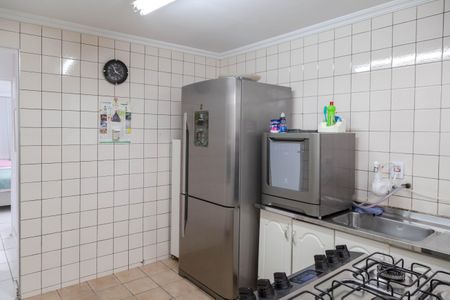 Casa à venda com 136m², 2 quartos e 2 vagas Casa à venda com 136m², 2 quartos e 2 vagasCozinha