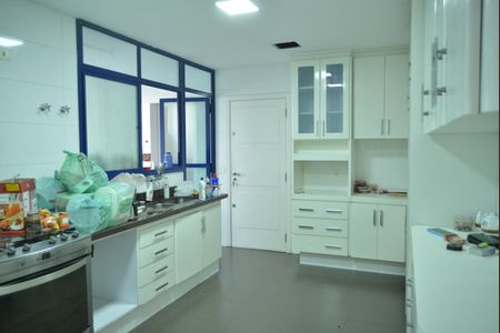 Apartamento à venda com 190m², 3 quartos e 3 vagasCozinha