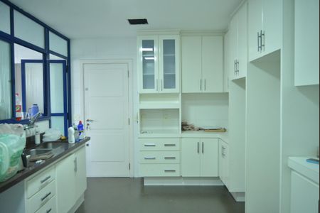 Apartamento à venda com 190m², 3 quartos e 3 vagasCozinha