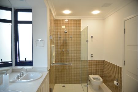 Apartamento à venda com 190m², 3 quartos e 3 vagasBanheiro da Suíte