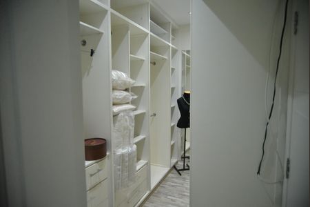 Apartamento à venda com 190m², 3 quartos e 3 vagasCloset da Suíte