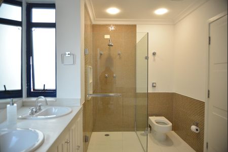 Apartamento à venda com 190m², 3 quartos e 3 vagasBanheiro da Suíte