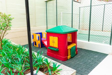 Apartamento à venda com 55m², 2 quartos e 1 vaga Apartamento à venda com 55m², 2 quartos e 1 vagaÁrea comum - Playground