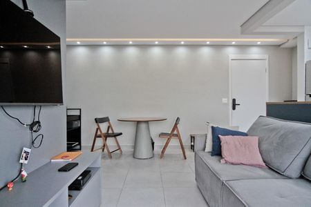 Apartamento à venda com 55m², 2 quartos e 1 vaga Apartamento à venda com 55m², 2 quartos e 1 vagaSala
