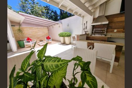 Casa à venda com 133m², 3 quartos e 2 vagas