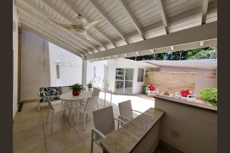 Casa à venda com 133m², 3 quartos e 2 vagas