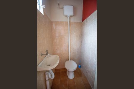 Casa à venda com 56m², 3 quartos e 2 vagasÁrea de lazer -Banheiro da churrasqueira