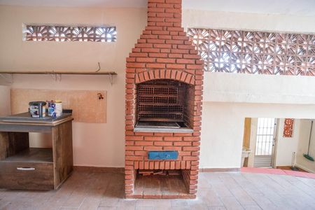 Casa à venda com 56m², 3 quartos e 2 vagasÁrea de lazer - churrasqueira