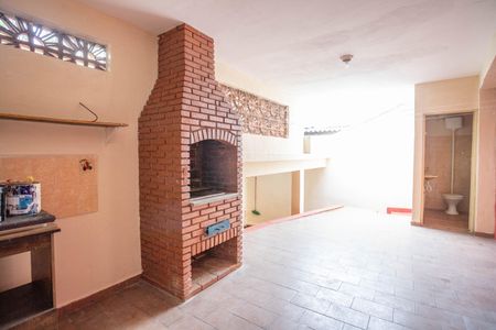 Casa à venda com 56m², 3 quartos e 2 vagasÁrea de lazer - churrasqueira