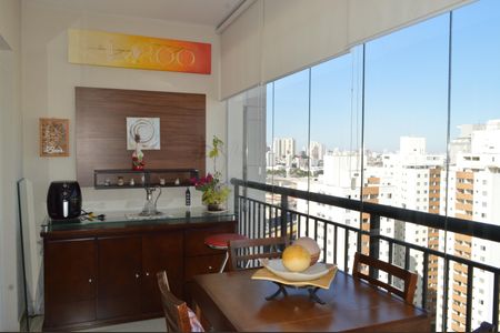 Apartamento à venda com 70m², 1 quarto e 1 vagaVaranda