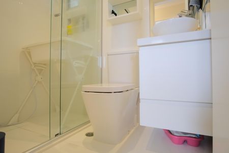 Apartamento à venda com 59m², 2 quartos e 1 vagaBanheiro Social