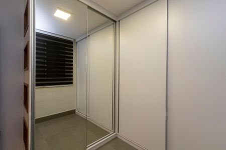 Apartamento à venda com 57m², 2 quartos e 1 vagaQuarto 2