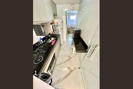 Apartamento à venda com 103m², 3 quartos e 2 vagasCozinha