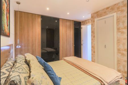 Casa de condomínio à venda com 127m², 3 quartos e 2 vagasSuíte