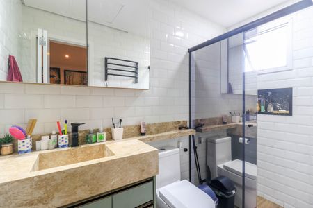 Casa de condomínio à venda com 127m², 3 quartos e 2 vagasBanheiro da Suíte