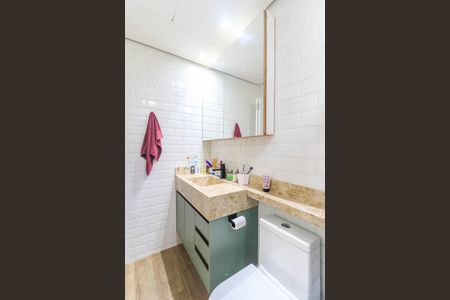 Casa de condomínio à venda com 127m², 3 quartos e 2 vagasBanheiro da Suíte