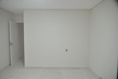 Casa à venda com 160m², 3 quartos e 2 vagasSuíte 2